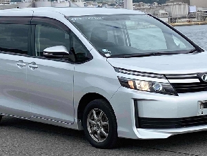 2014 TOYOTA VOXY X